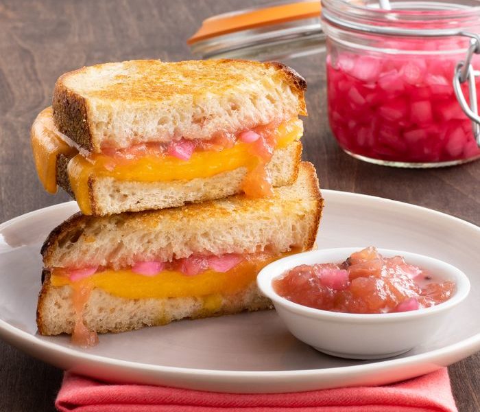 Grilled Sharp Cheddar Sandwiches with Onion-Applesauce Chutney